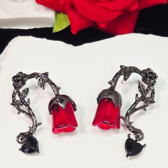 Boutique Jewelry - Gothic Rose Black Heart Earrings – Thorn Vine Rhinestone Statement Dangles